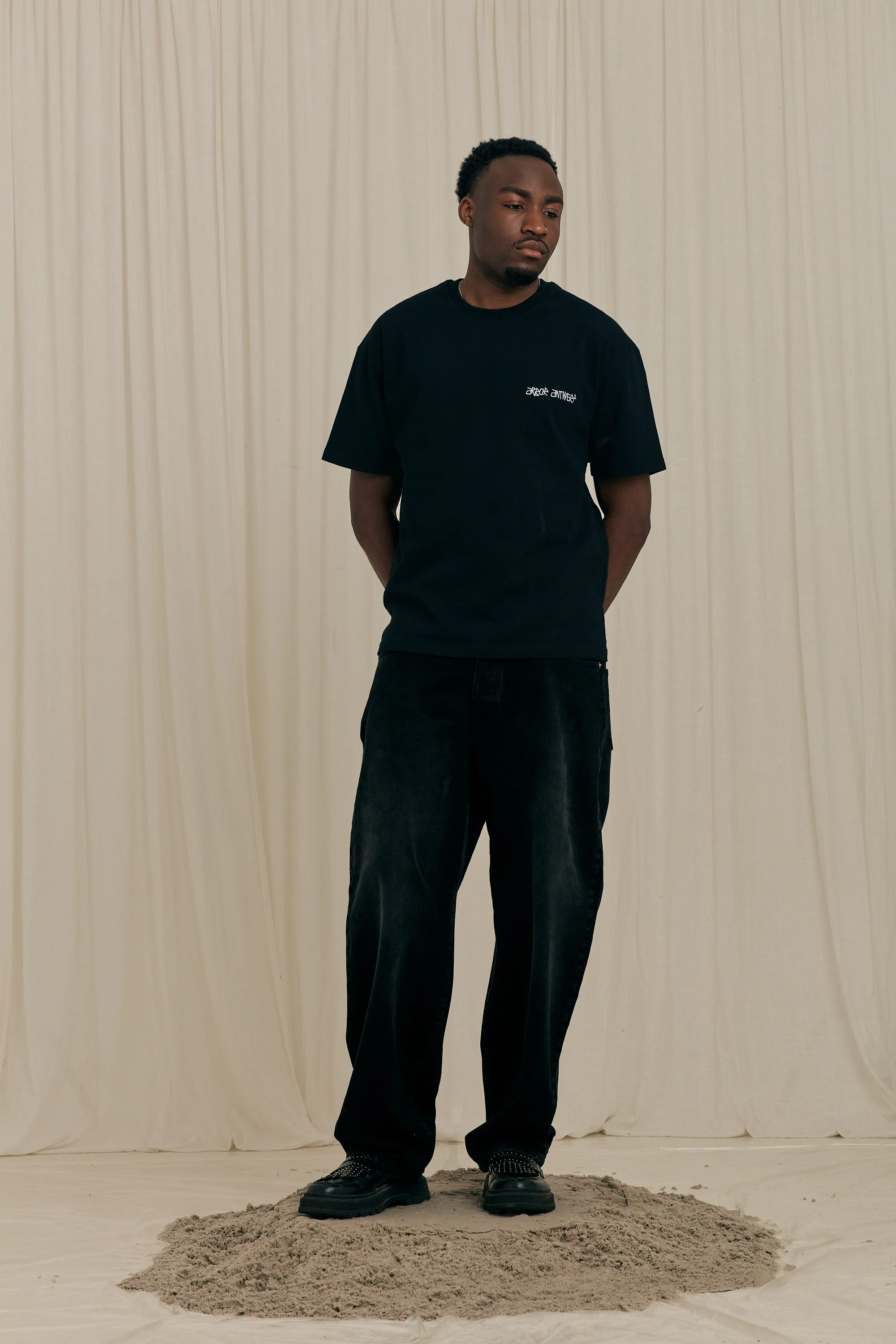 Dotwork Black T-shirt - Image 3