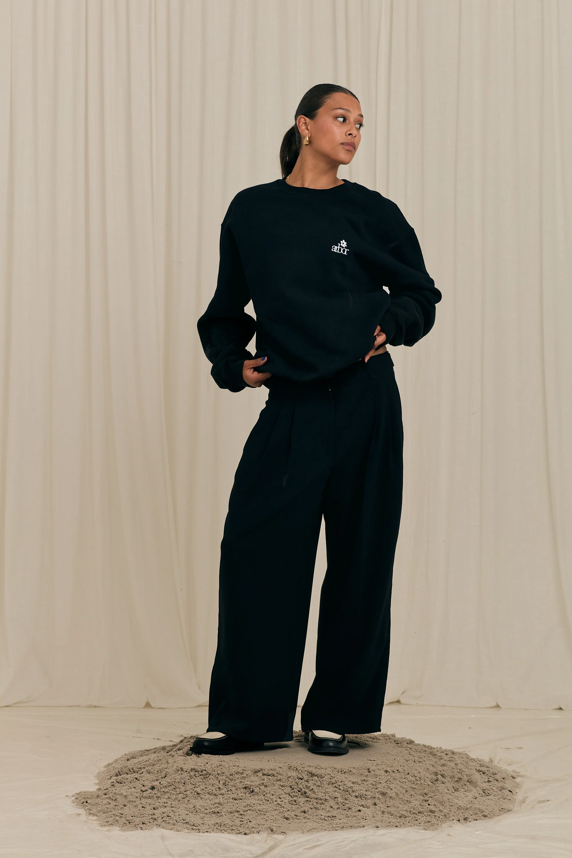 Mini Flower Black Crewneck - Image 3